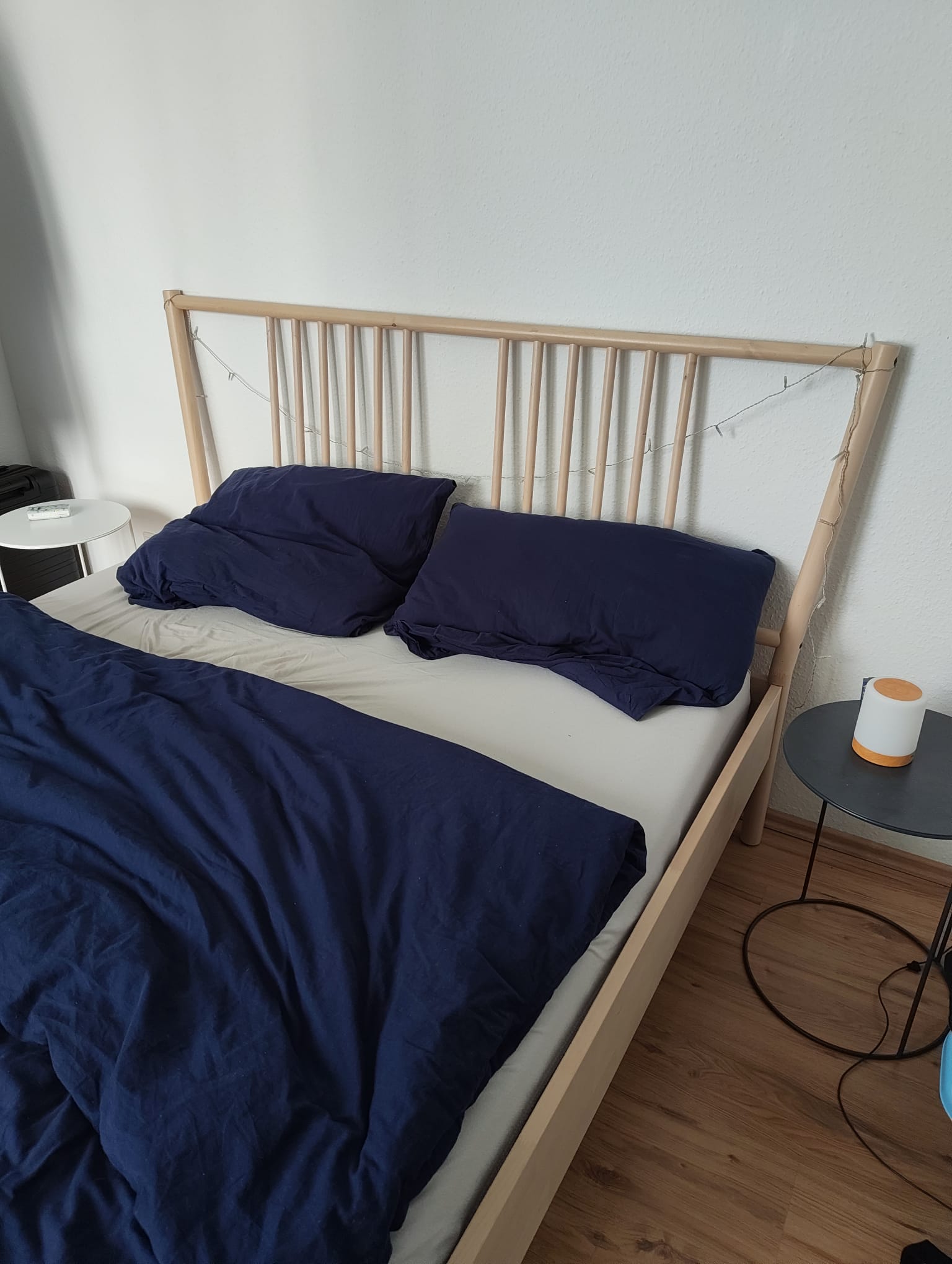 Bett